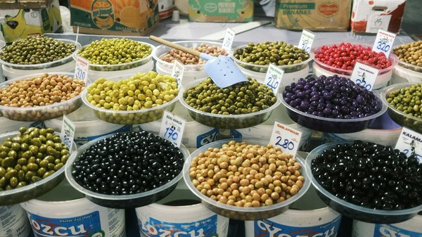 Harmonies Gourmandes : Vins et Mets pour un Festin Sucré-Salé de Pâques